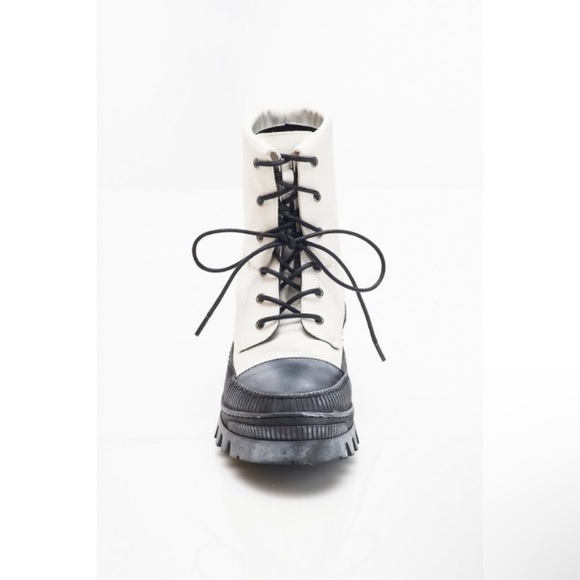 Free People Goldie Lug Sole Lace Up Combat Boots Black/White Size 36/US 6 NWT - Picture 15 of 15